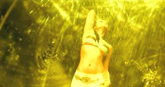 Rani does have the curves!