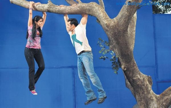 Salman Khan and Asin Thottumkal on the set of new 2011 movie Ready